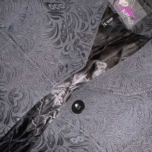 Buffalo David Bitton Black Floral Coat - Picture 5 of 7